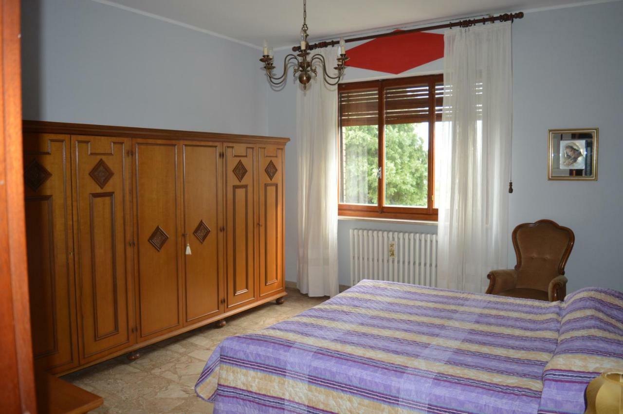 Villa Paulette Bassignana Eksteriør billede