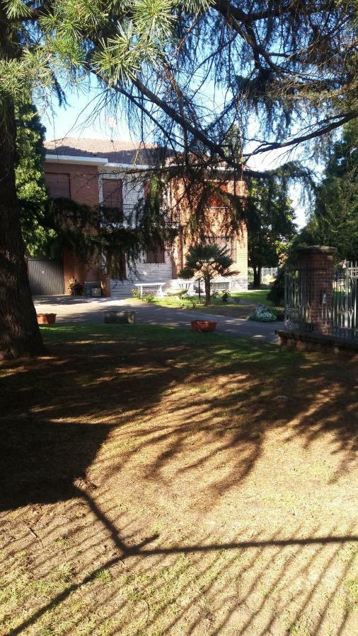 Villa Paulette Bassignana Eksteriør billede